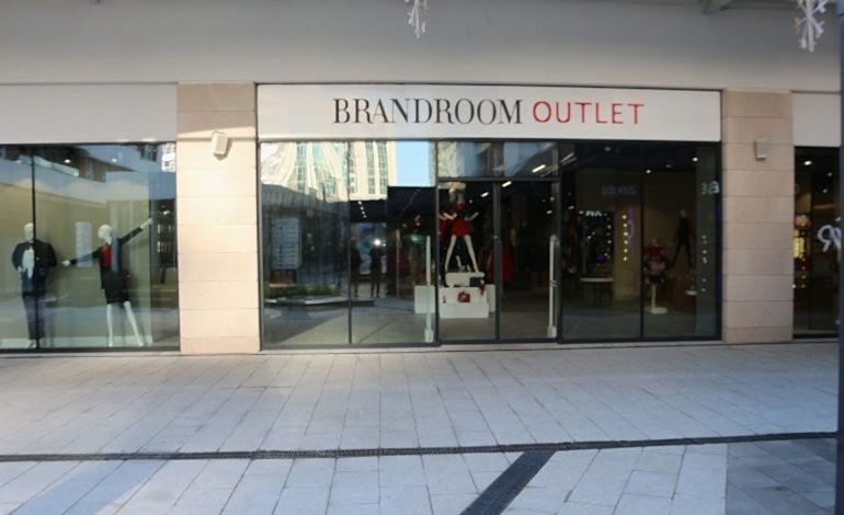 
					BRANDROOM				