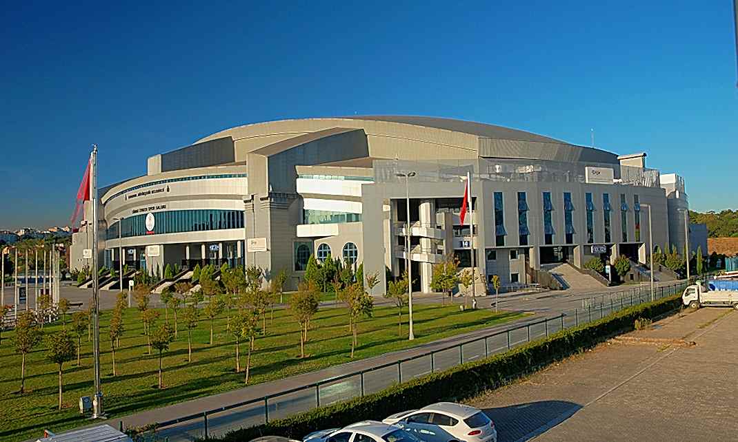 
					 SİNAN ERDEM SPOR SALONU					