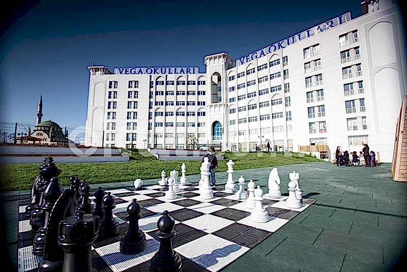 
					VEGA OKULLARI				
